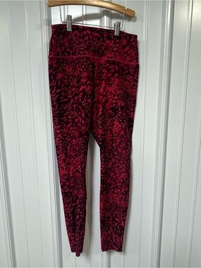 Peloton Reversible Leggings Pink and Cheetah Print